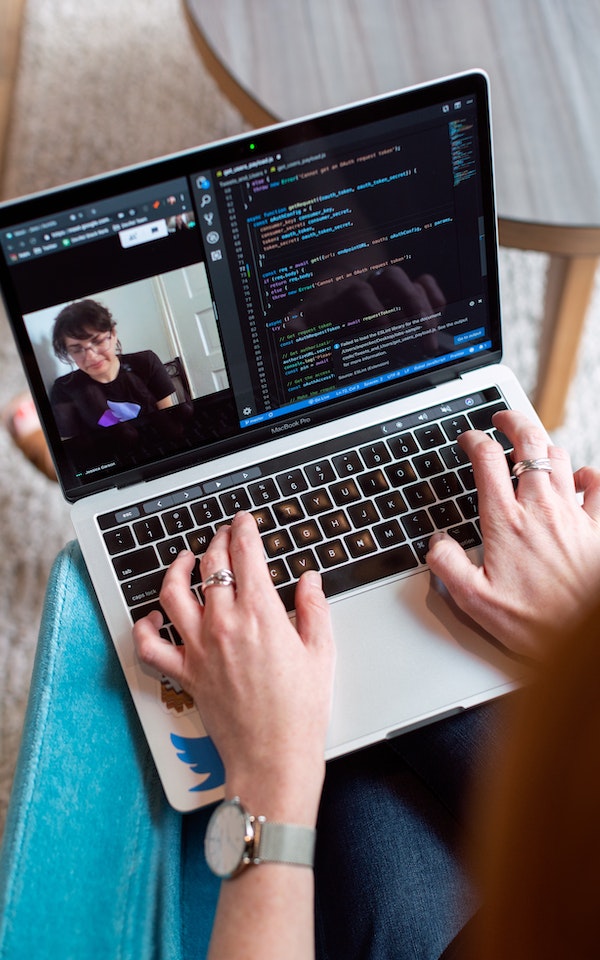 pexels-thisisengineering-3861964